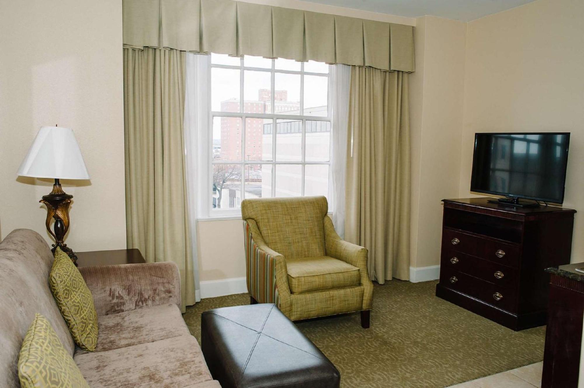 Hampton Inn & Suites Birmingham-Downtown-Tutwiler Buitenkant foto